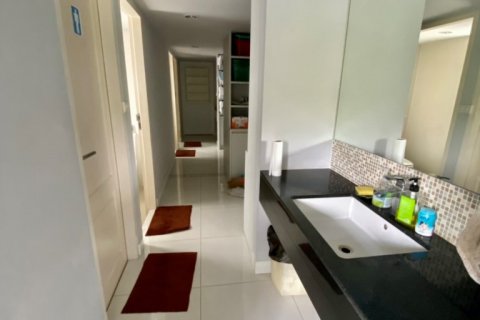 Casa de 13 dormitorios en Bangkok, Tailandia № 65939 - foto 17