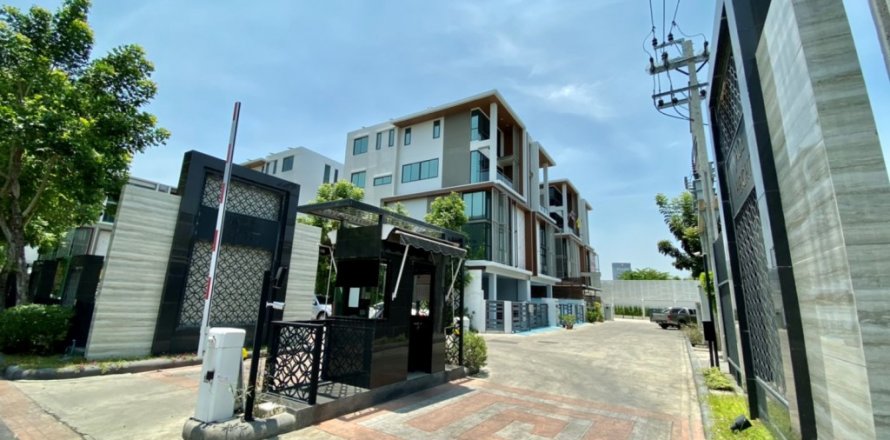 Casa de 13 dormitorios en Bangkok, Tailandia № 65939
