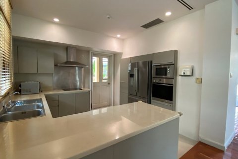 Casa de 4 dormitorios en Bangkok, Tailandia № 65936 - foto 14