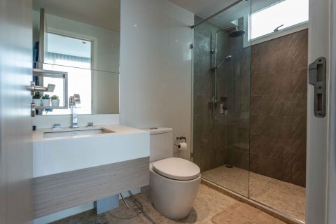 Condominio de 2 dormitorios en Bangkok, Tailandia № 116454 - foto 16