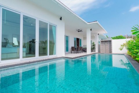 Villa à Hua Hin, Thaïlande 4 chambres № 172783