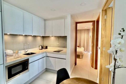 Condominio de 2 dormitorios en Phuket, Tailandia № 172785 - foto 3