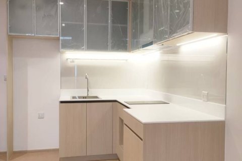 Condominio de 1 dormitorio en Bangkok, Tailandia № 172784 - foto 2