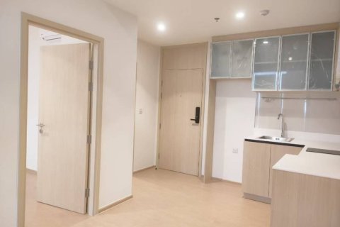 Condominio de 1 dormitorio en Bangkok, Tailandia № 172784 - foto 3