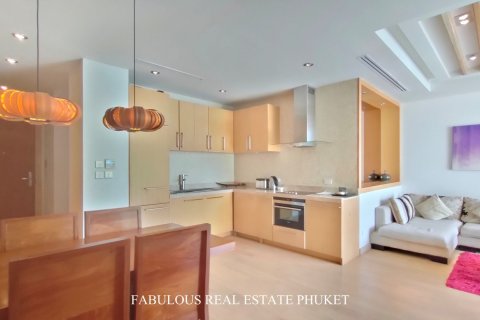Apartamento de 2 dormitorios en Bang Tao, Tailandia № 179862 - foto 3