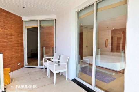 Apartamento de 2 dormitorios en Bang Tao, Tailandia № 179863 - foto 21