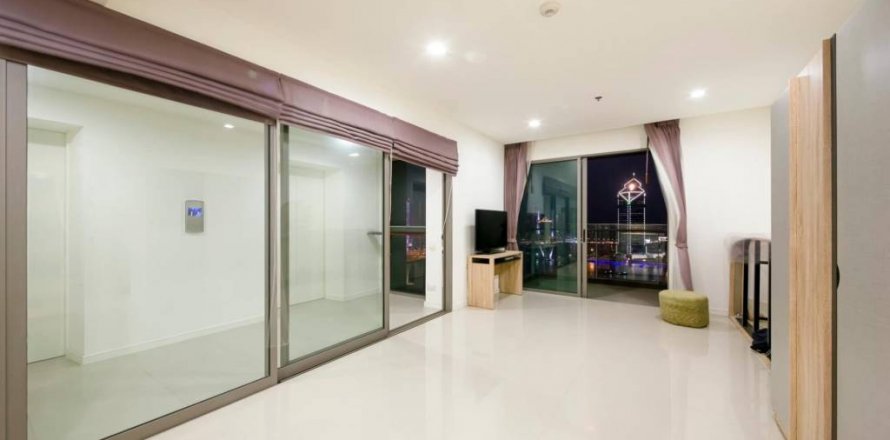 Condominio de 2 dormitorios en Bang Kho Laem, Bangkok, Tailandia № 116944