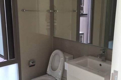 Condominio de 2 dormitorios en Bang Kho Laem, Bangkok, Tailandia № 116944 - foto 6