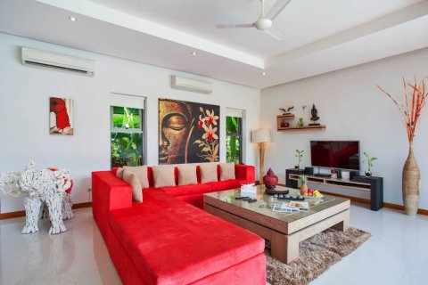 Chalet de 4 dormitorios en Phuket, Tailandia № 116946 - foto 10
