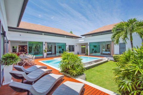 Chalet de 4 dormitorios en Phuket, Tailandia № 116946 - foto 6