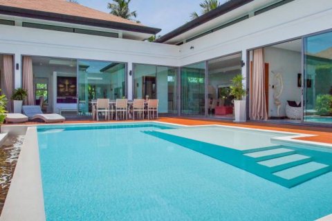 Chalet de 4 dormitorios en Phuket, Tailandia № 116946 - foto 3