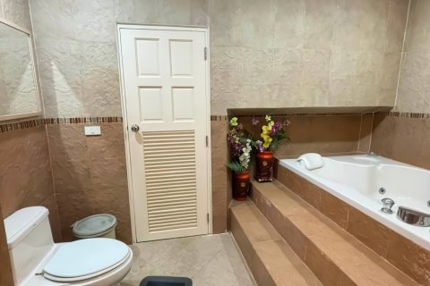 Apartamento de 1 dormitorio en Pattaya, Tailandia № 203384 - foto 19