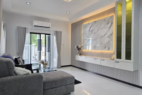 Casa de 3 dormitorios en Pattaya, Tailandia № 203383 - foto 15