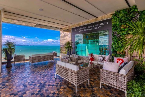 Apartamento de 2 habitaciones en Pattaya, Tailandia № 144396 - foto 12