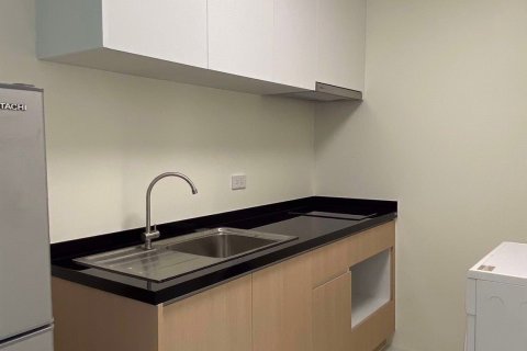 Condominio de 1 dormitorio en Khlong San, Bangkok, Tailandia № 47930 - foto 4