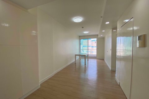 Condominio de 1 dormitorio en Khlong San, Bangkok, Tailandia № 47930 - foto 3