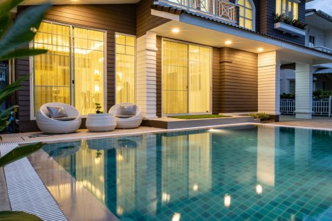 Chalet de 6 dormitorios en Chiang Mai, Tailandia № 161587