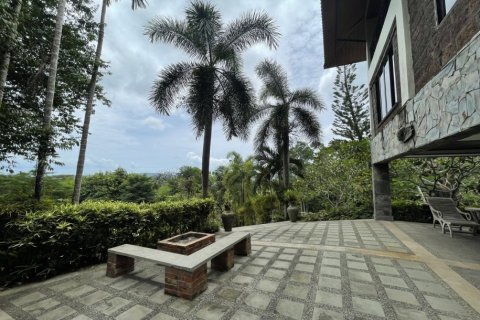 Chalet de 5 dormitorios en Ao Nang, Tailandia № 202582 - foto 3