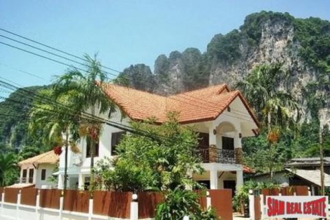 Chalet de 4 dormitorios en Ao Nang, Tailandia № 202580 - foto 5