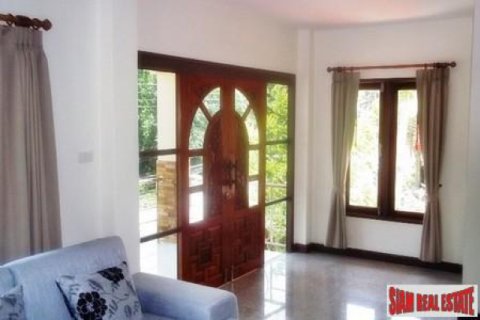 Chalet de 4 dormitorios en Ao Nang, Tailandia № 202580 - foto 3