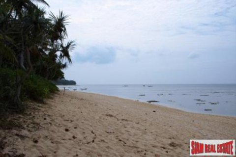 Terreno 8800 m2 en Ko Lanta Yai, Tailandia № 202577 - foto 3