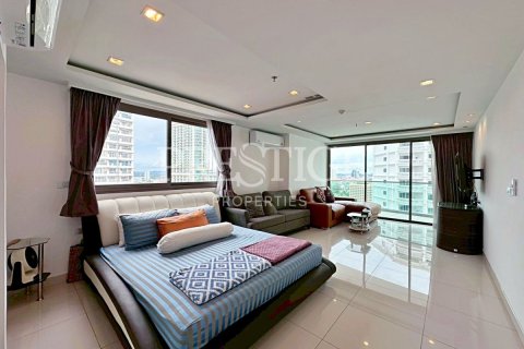 Condominio de 2 dormitorios en Pattaya, Tailandia № 199863 - foto 11
