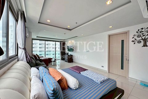 Condominio de 2 dormitorios en Pattaya, Tailandia № 199863 - foto 12