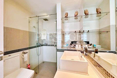 Condominio de 2 dormitorios en Pattaya, Tailandia № 199863 - foto 15