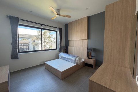 Chalet de 3 dormitorios en Hua Hin, Tailandia № 166761 - foto 7