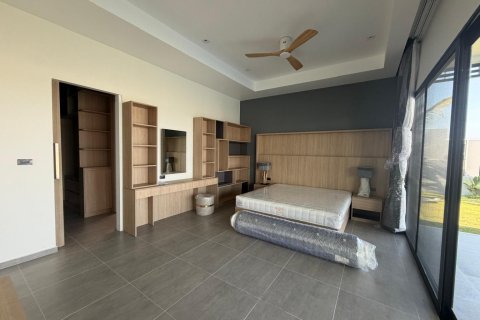 Chalet de 3 dormitorios en Hua Hin, Tailandia № 166761 - foto 9