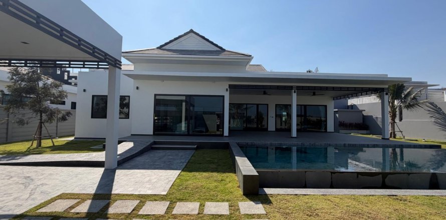 Chalet de 3 dormitorios en Hua Hin, Tailandia № 166761