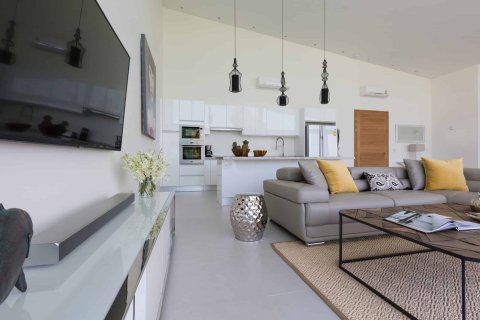 Chalet de 3 dormitorios en Ko Samui, Tailandia № 166759 - foto 22