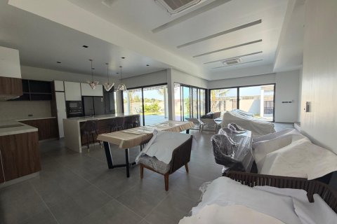 Chalet de 3 dormitorios en Hua Hin, Tailandia № 166762 - foto 16