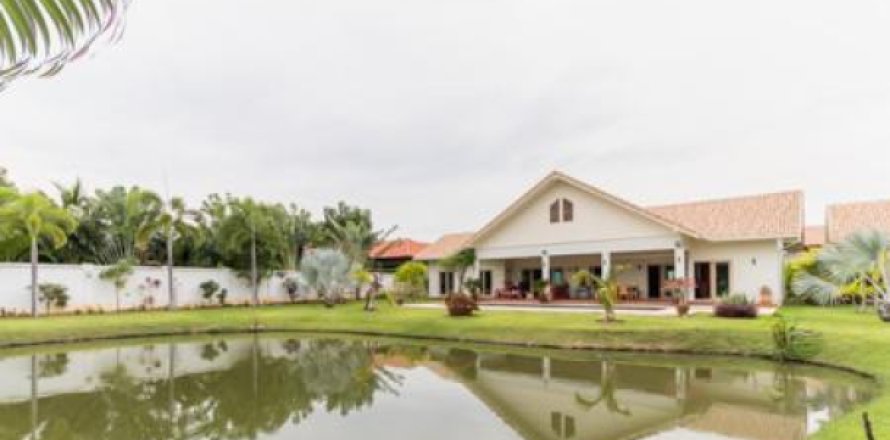 Chalet de 3 dormitorios en Hua Hin, Tailandia № 202822