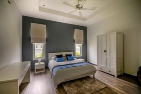 Chalet de 3 dormitorios en Hua Hin, Tailandia № 202823 - foto 3