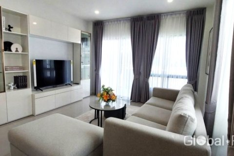 Casa de 4 dormitorios en Pattaya, Tailandia № 54036 - foto 5