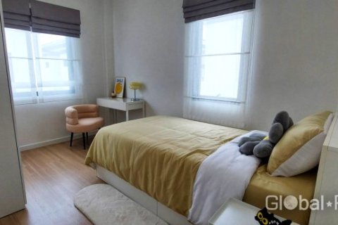 Casa de 4 dormitorios en Pattaya, Tailandia № 54036 - foto 13