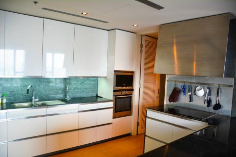Condo à Bangkok, Thaïlande, 3 chambres  № 66572 - photo 9