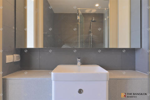 Condo à Bangkok, Thaïlande, 2 chambres  № 209256 - photo 3