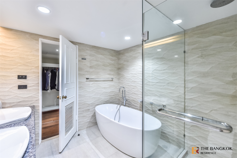 Condominio de 3 dormitorios en Bangkok, Tailandia № 185735 - foto 6