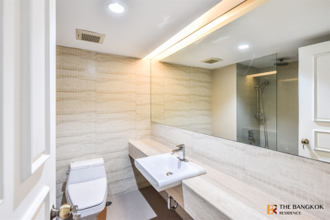 Condominio de 3 dormitorios en Bangkok, Tailandia № 185735 - foto 9
