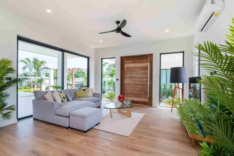Casa de 3 dormitorios en Hua Hin, Tailandia № 184060 - foto 5