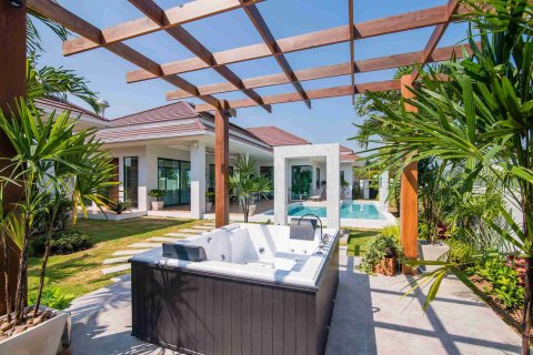 Casa de 3 dormitorios en Hua Hin, Tailandia № 184060 - foto 7