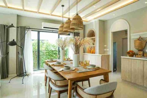 Casa de 3 dormitorios en Thonburi, Bangkok, Tailandia № 184057 - foto 12