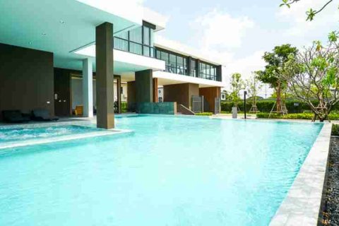 Haus in Thonburi, Bangkok, Thailand 4 Schlafzimmer № 184058 - Foto 2