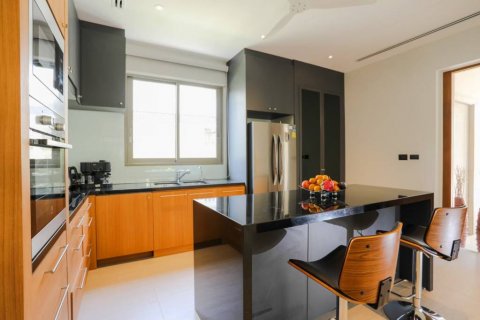 Chalet de 3 dormitorios en Phuket, Tailandia № 115460 - foto 6