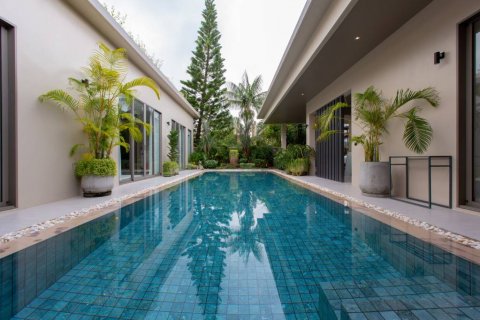 Villa in Phuket, Thailand 3 bedrooms № 115461