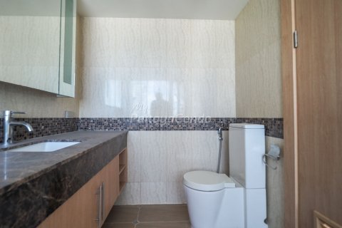 Condominio de 2 dormitorios en Bang Lamung, Tailandia № 46157 - foto 19