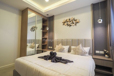 Casa de 4 dormitorios en Pattaya, Tailandia № 69249 - foto 6