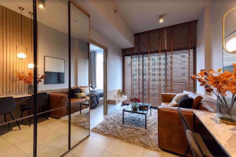 Sobre plano The Lofts Asoke en Bangkok, Tailandia № 36563 - foto 3